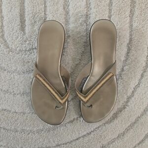 Chic Tan Women's Sandals with Gold Accents